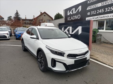 Kia XCeed 1,5 T-GDI TOP MY25+BÍLÁ PERLEŤ+ ZIMNÍ PNEU*